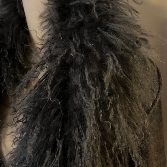 Chic Gray wool jacket with real lamb fur, medium size woman! So warm, chic - Picture 5 of 17